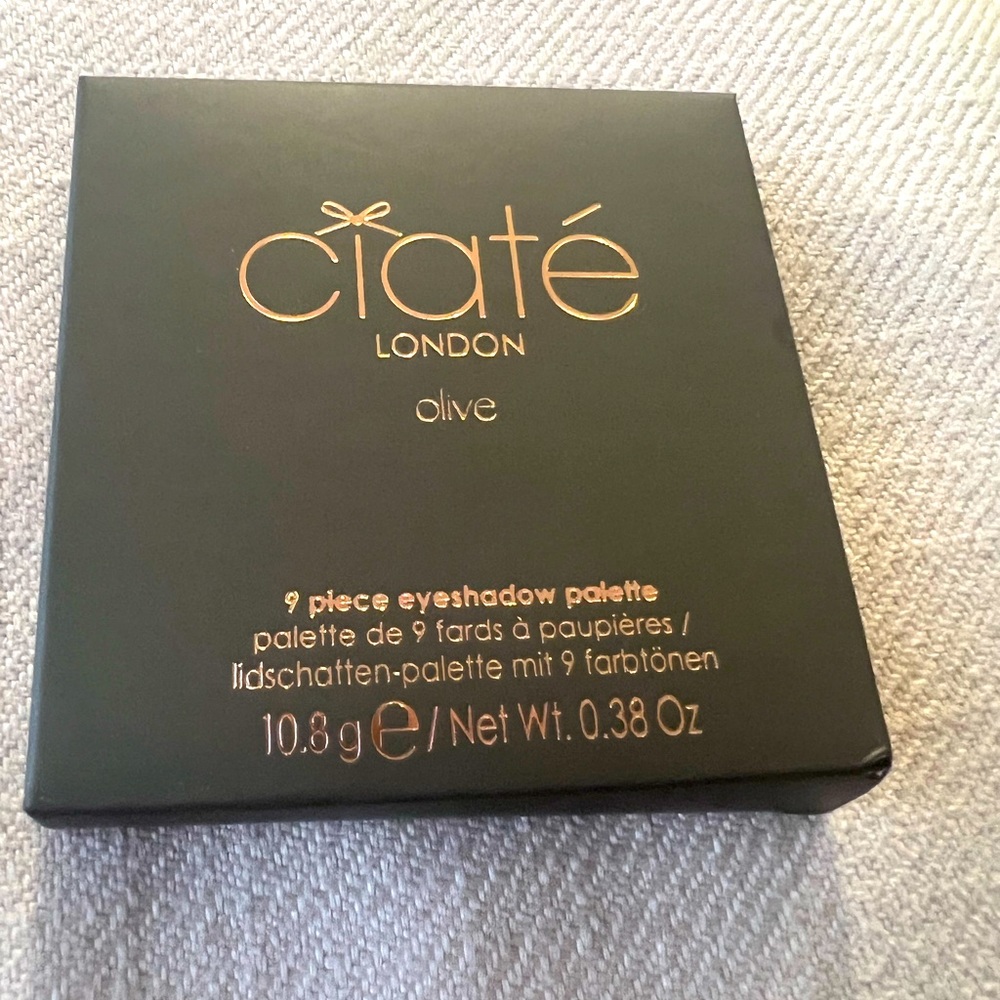 Ciate London 9 Piece Eyeshadow Palette in Olive. new in box